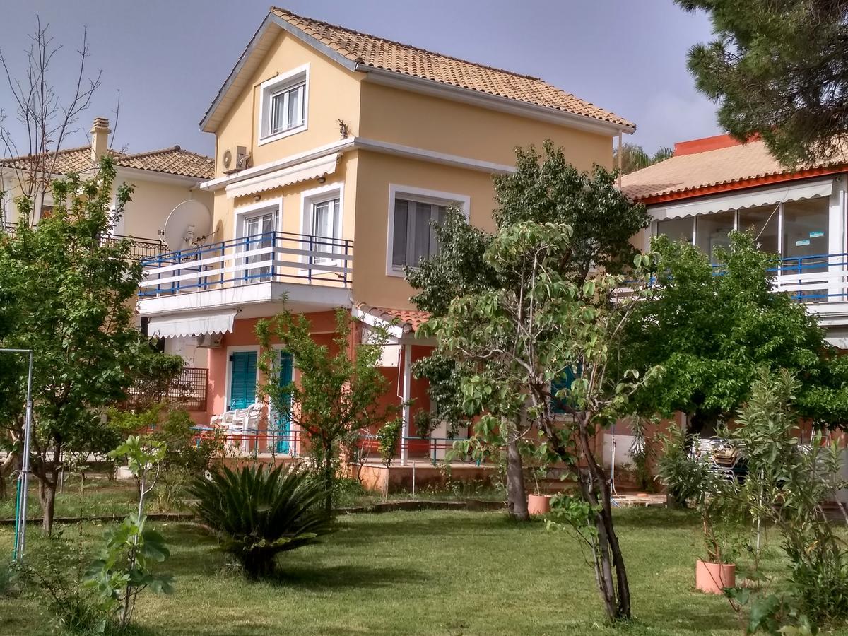 Palmyra Beachfront Studios Nydri  Dış mekan fotoğraf