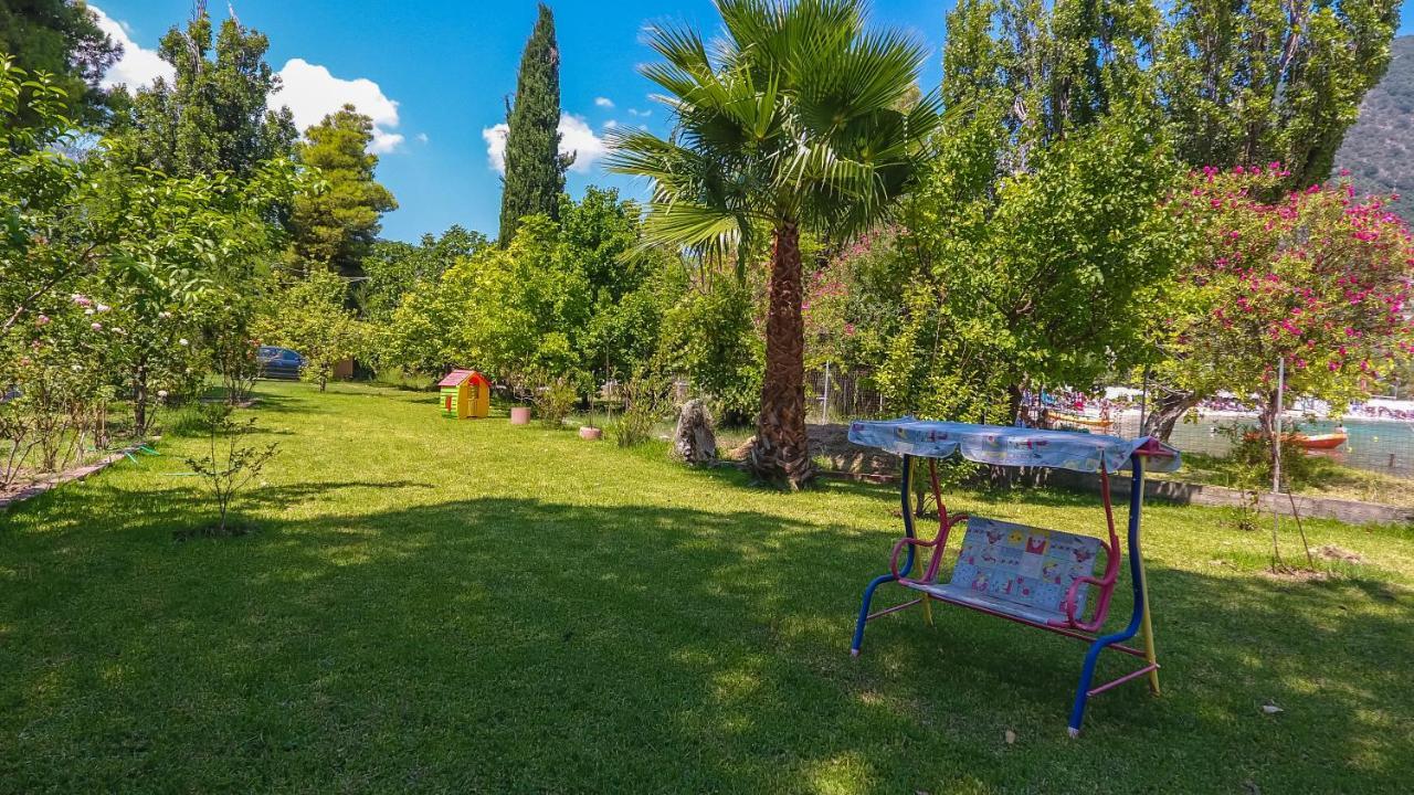 Palmyra Beachfront Studios Nydri  Dış mekan fotoğraf